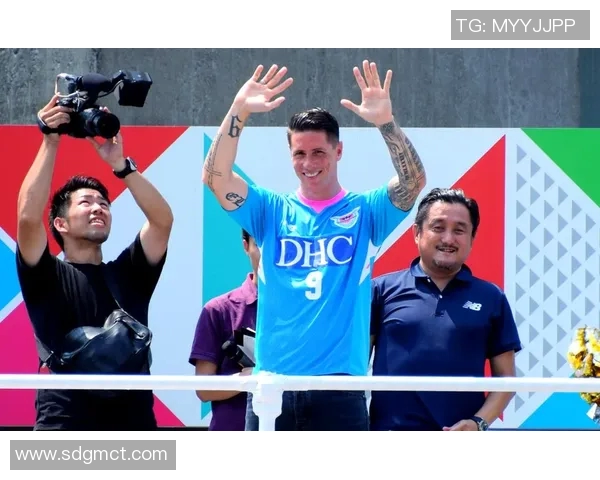 足球明星托雷斯的球衣号码是多少以及他的职业生涯回顾