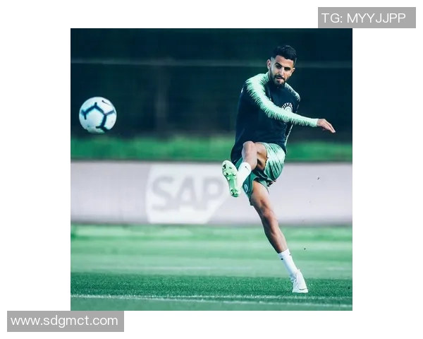 足球明星头像展现女霸气风范引领时尚潮流魅力无限 足球明星头像展现女霸气风范引领时尚潮流魅力无限